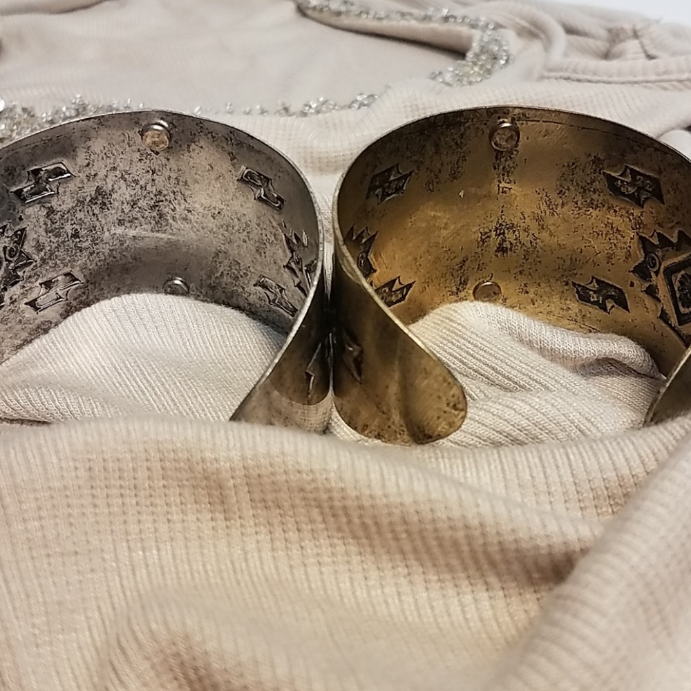 Bangles Costume Jewelry Silver and Bronze Tone - Picture 4 of 4